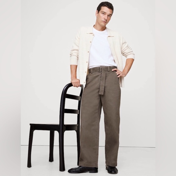 NWT Banana Republic Loose Dried Pinecone Brown Chino Sz 30 x 30.